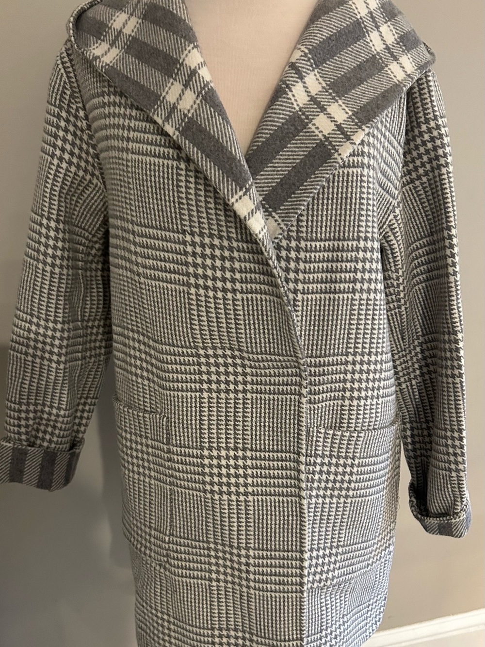 SPLENDID Reversible Plaid Hooded Wool-Blend Coat in Gray and Cream